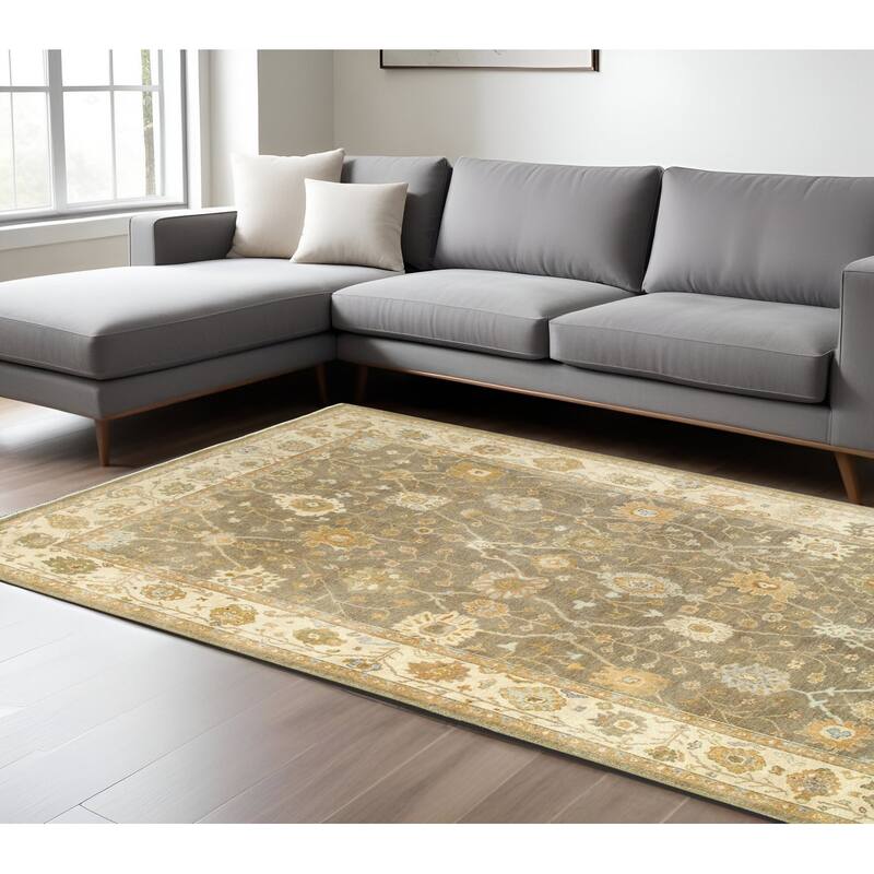 HomeRootsOriental Traditional Rectangle Area Rug - 120.08' X '96.06' X '0.16