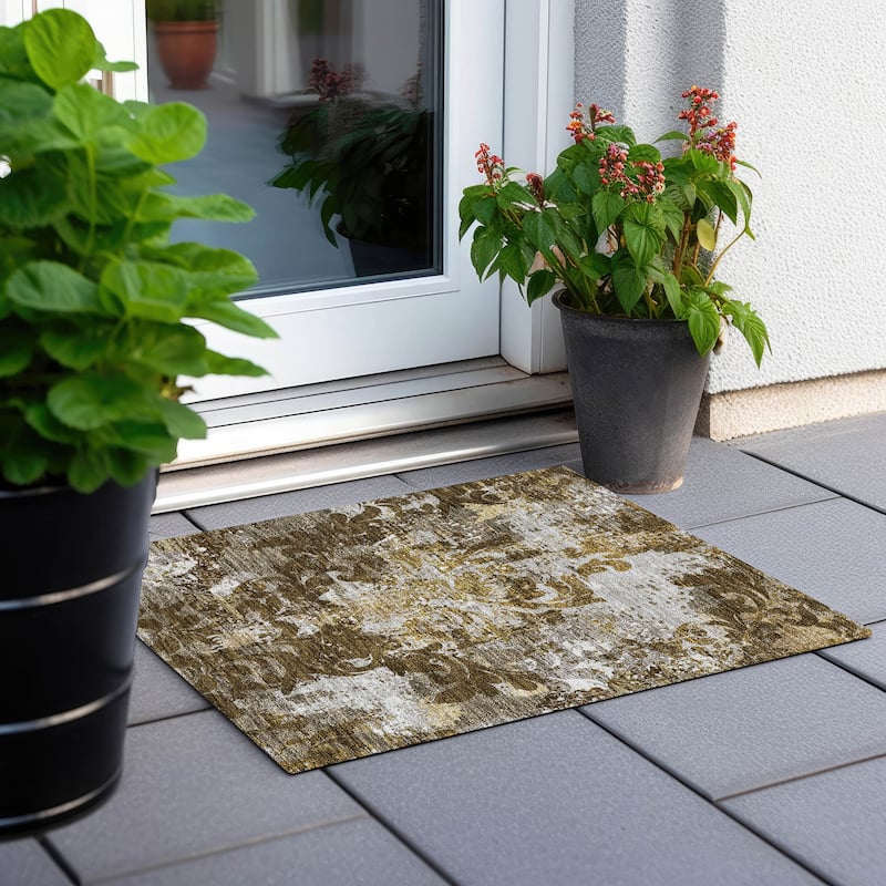 Machine Washable Indoor/ Outdoor Chantille Vintage Damask Rug - Brown - 1'8" x 2'6"