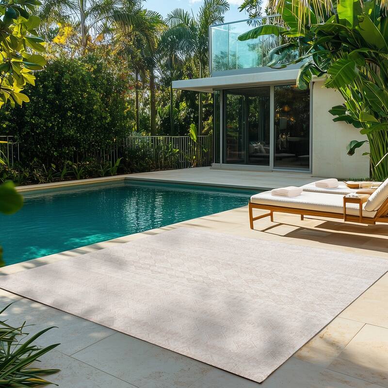 Gertmenian Savara Global Geometric Polypropylene Indoor Outdoor Performance Flatweave Area Rug Collection