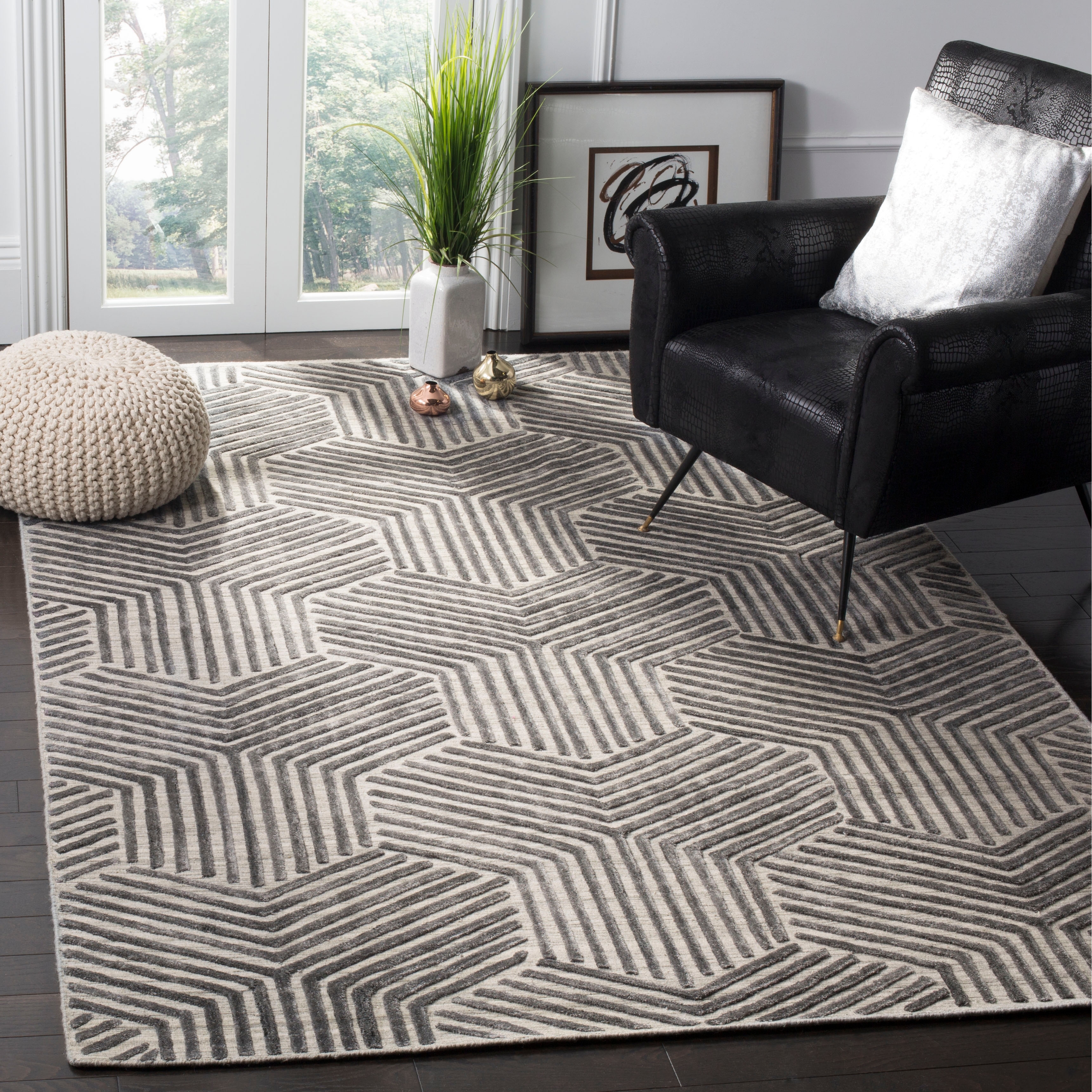 SAFAVIEH Handmade Mirage Stelijana Modern Abstract Viscose Rug