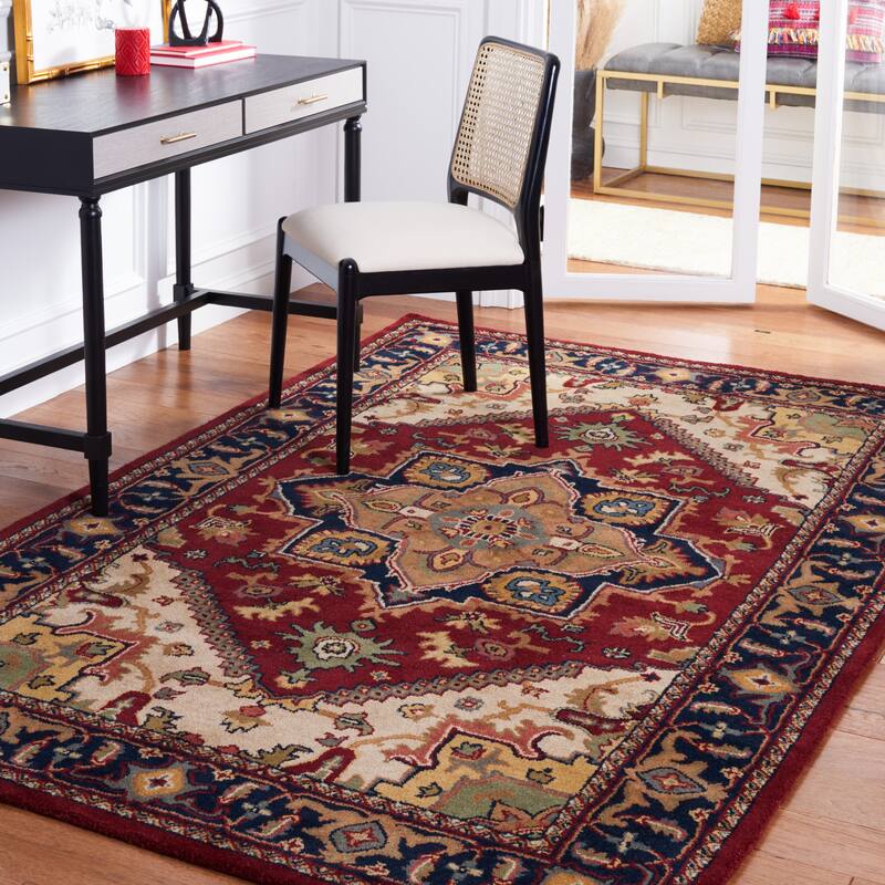 SAFAVIEH Handmade Heritage Asia Traditional Oriental Wool Rug