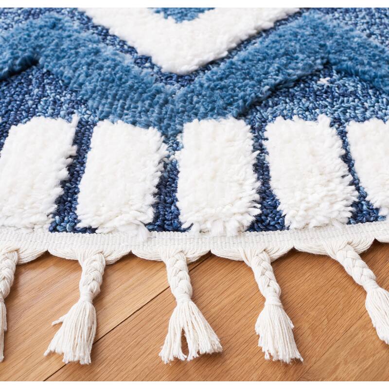 SAFAVIEH Moroccan Tassel Shag Veta 2-inch Thick Rug