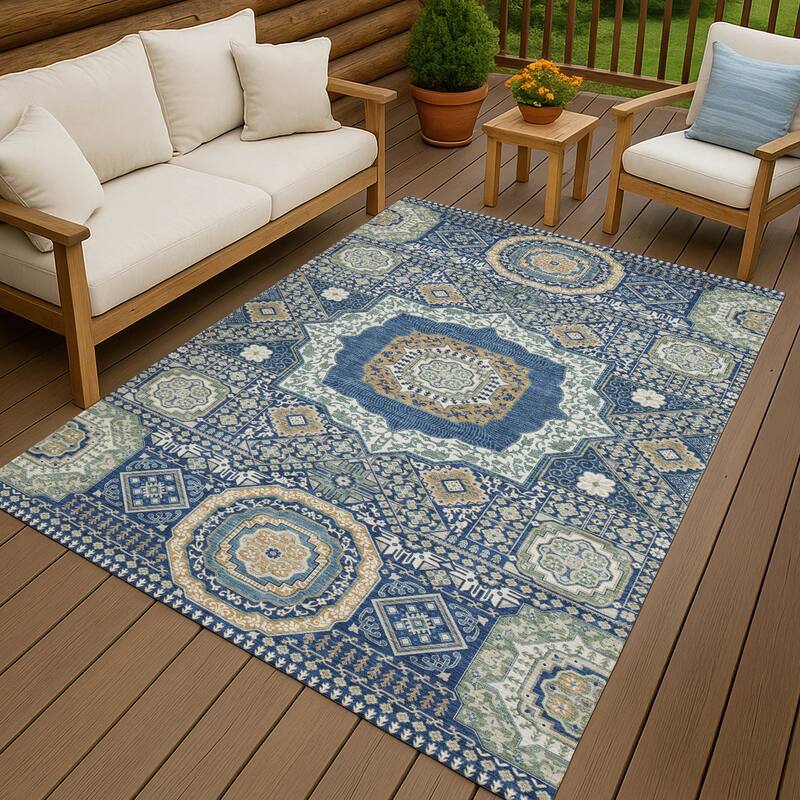 Machine Washable Indoor/ Outdoor Traditonal Isaiah Chantille Rug