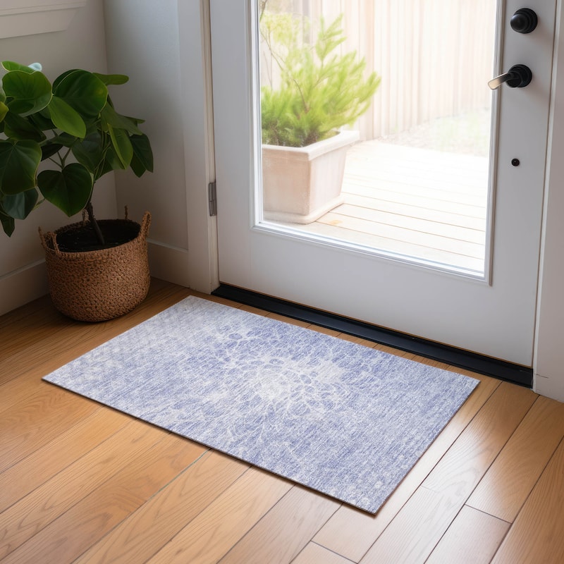 Machine Washable Indoor/ Outdoor Chantille Modern Vintage Floral Rug - Lavender - 1'8" x 2'6"