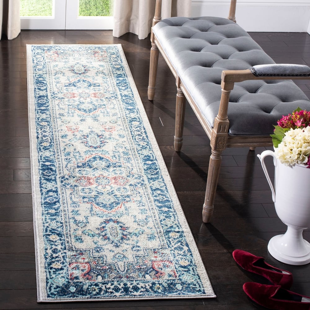 SAFAVIEH Brentwood Essie Traditional Light Grey / Blue Rug