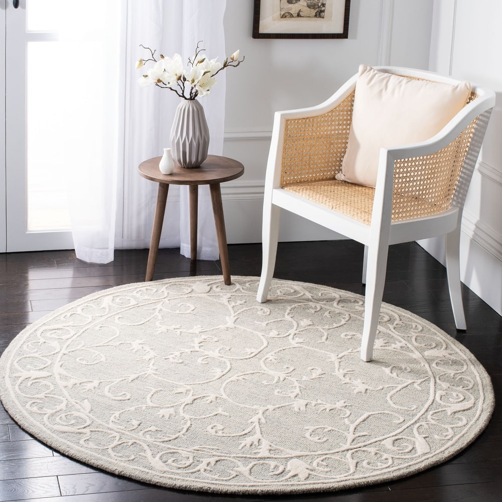 SAFAVIEH Handmade Micro-Loop Tomke Wool Rug