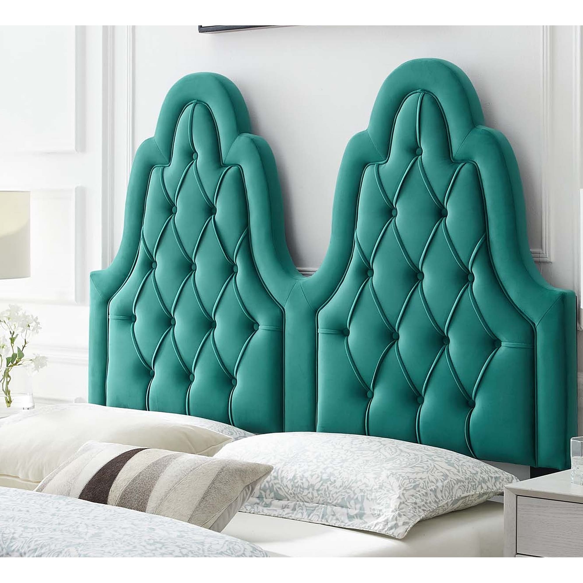 Green tufted sale headboard queen