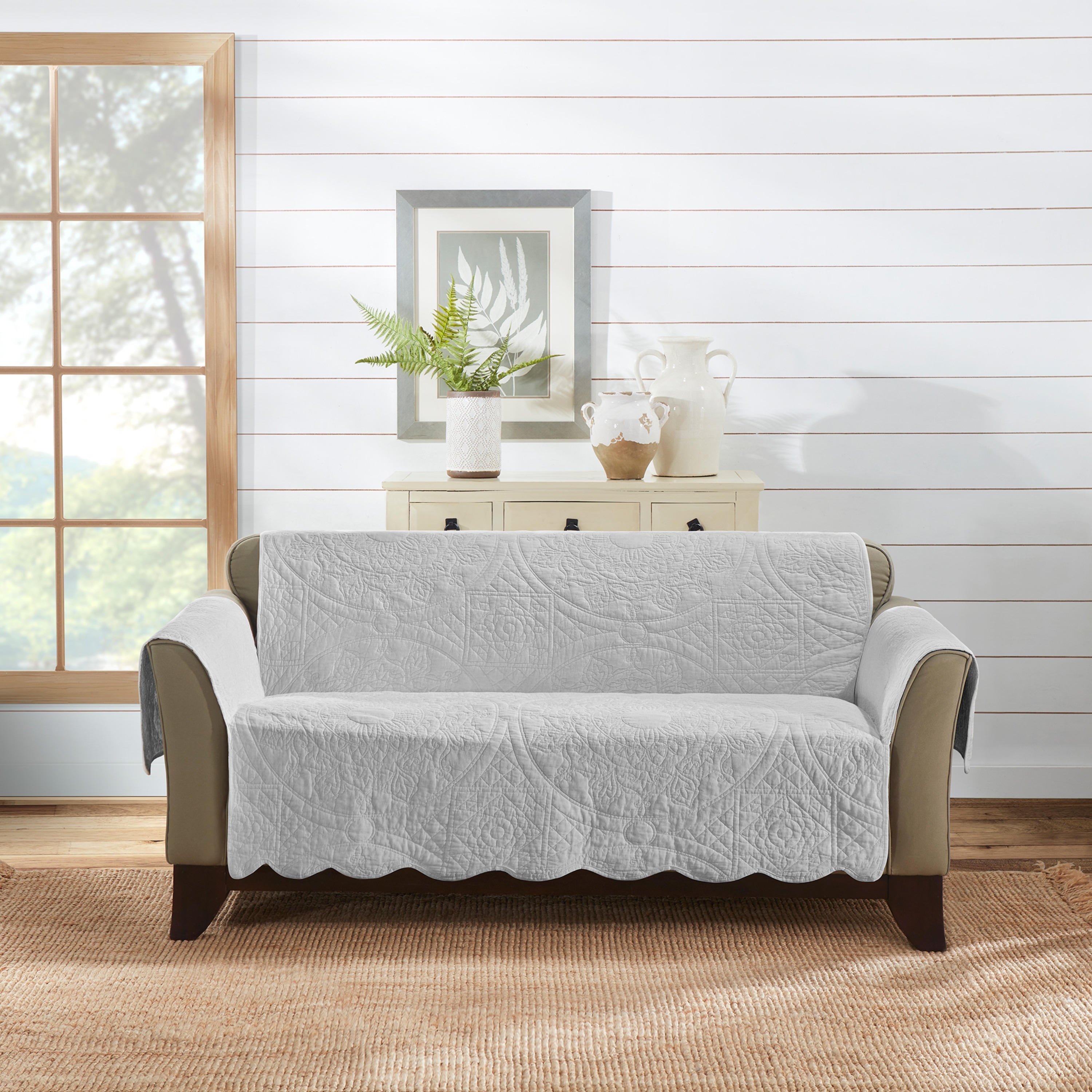 White slipcovered loveseat deals