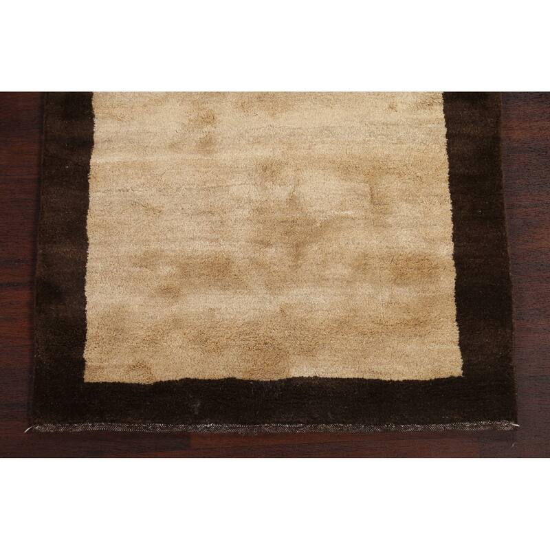 Hand Knotted Oriental 100% Wool Carpet Modern Contemporary Beige & Ivories Gabbeh Area Rug - 4' 9'' X 3' 4''