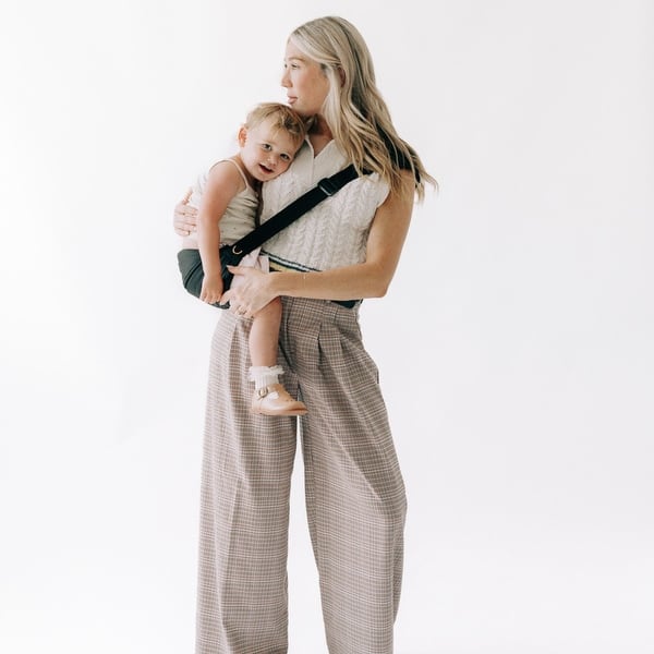 slide 2 of 10, Tushbaby Liftoff Toddler Sling
