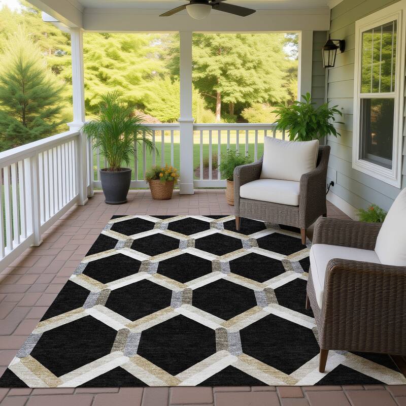 Machine Washable Indoor/ Outdoor Modern Trellis Chantille Rug