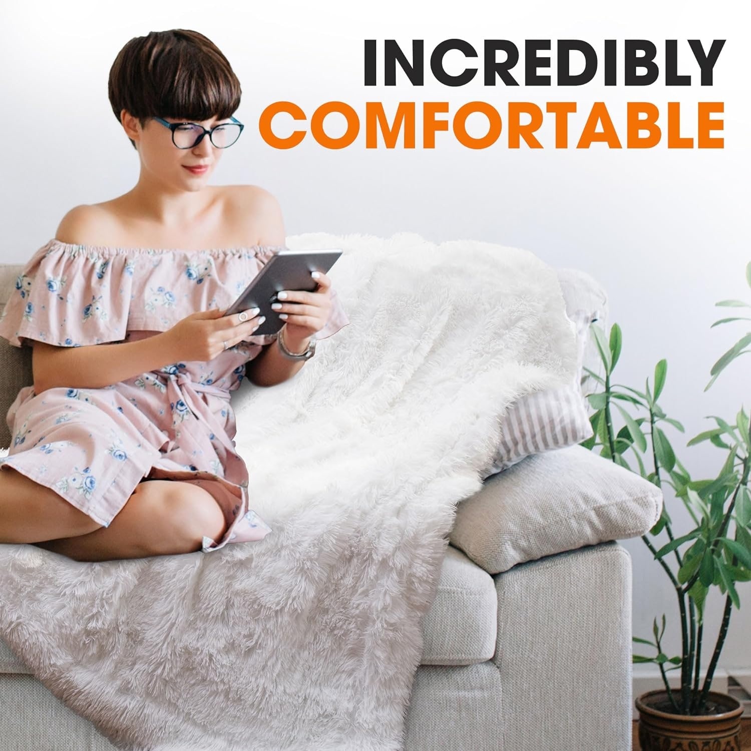 Cheer Collection Reversible Faux Fur Accent Throw Blanket-image