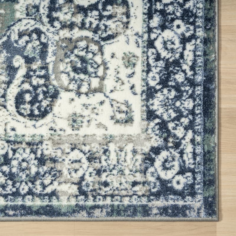 Sevita Classic Traditional Blue/Gray Indoor Area Rug