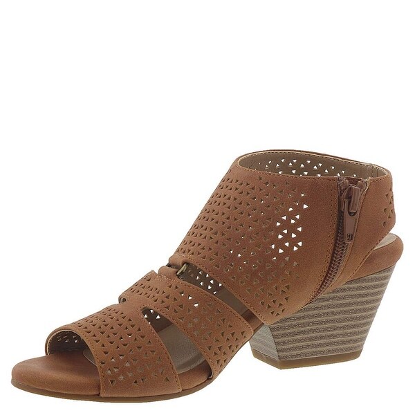 dez sandals from soul by naturalizer