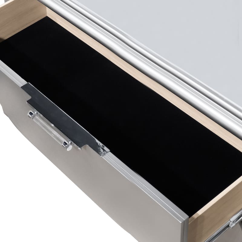Furniture of America Angrove Modern Silver Wood 5-Drawer Chest