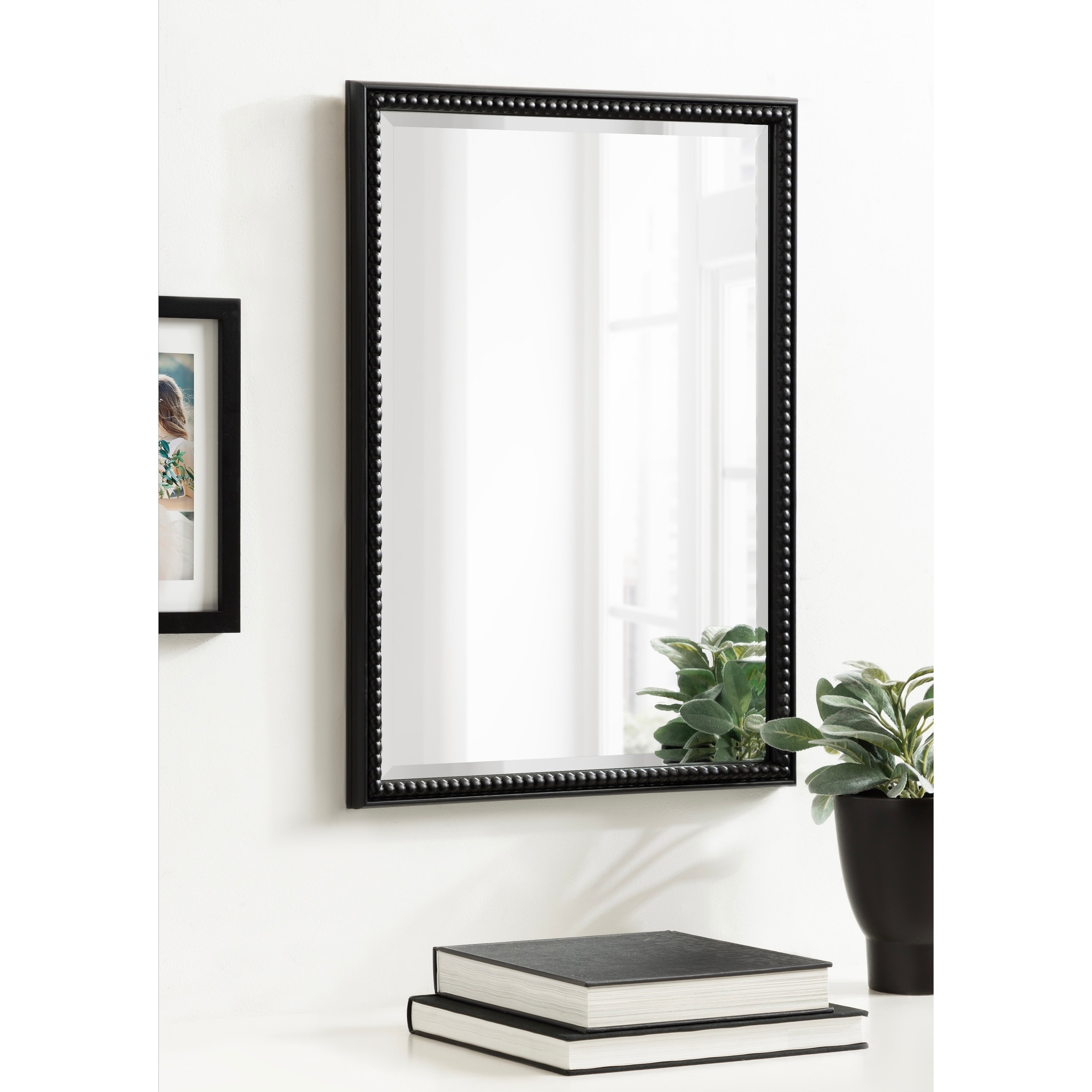 Kate and Laurel Makenna Rectangle Wall Mirror