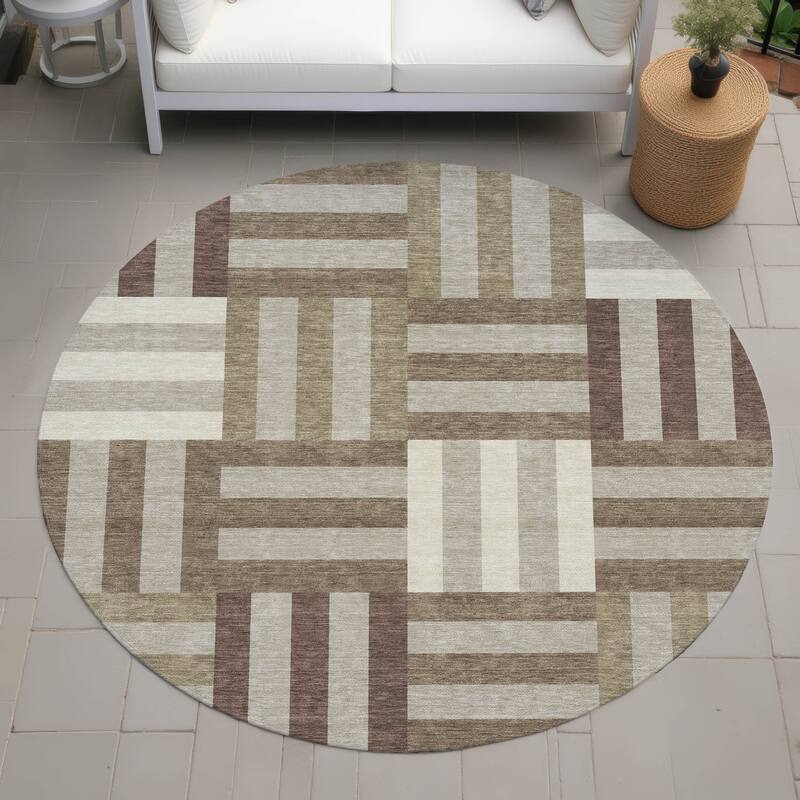 Machine Washable Indoor/ Outdoor Modern Hatch Chantille Rug - Brown - 8' x 8'