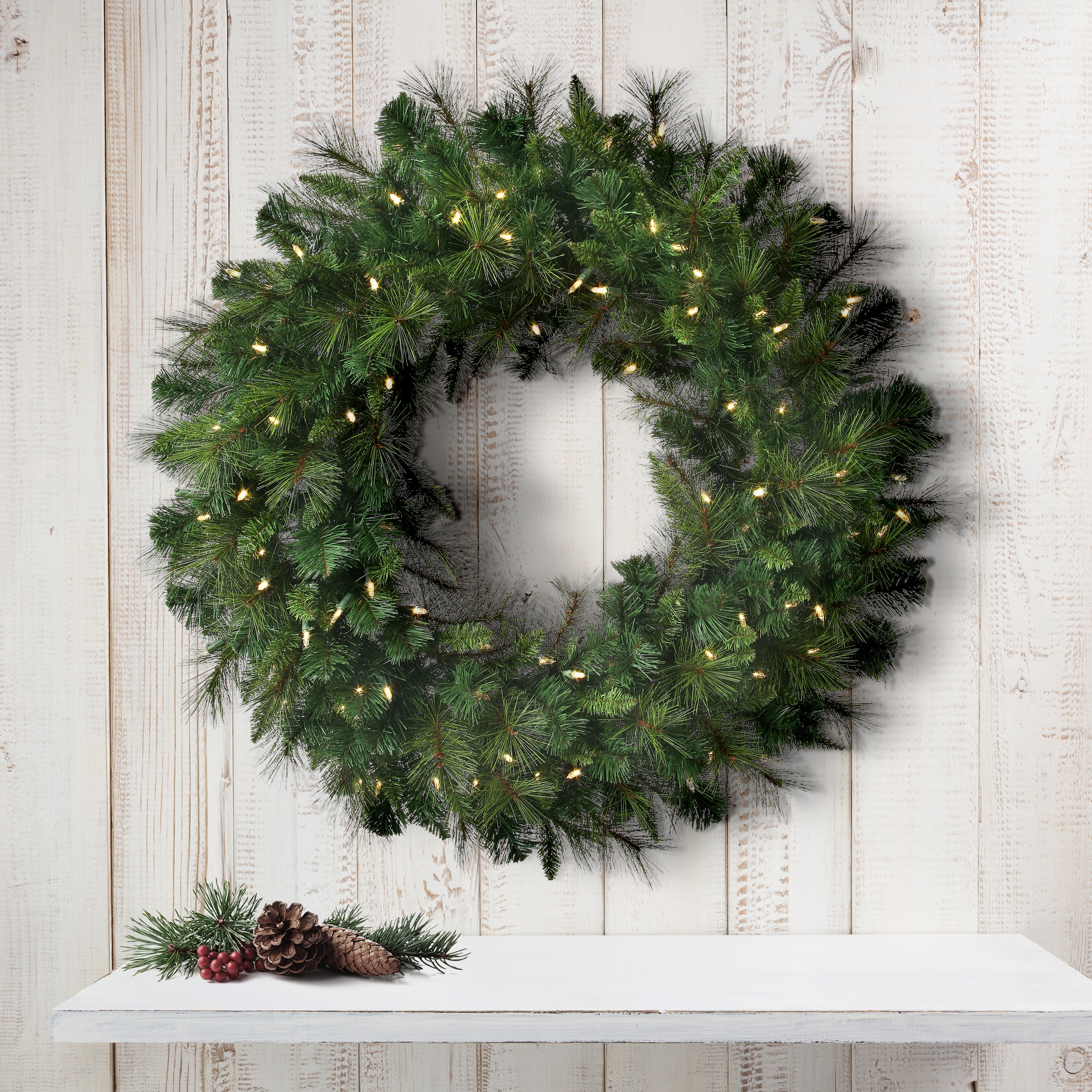30" Pre-lit Deluxe Belgium Wreath, 70 Clear Lights - Natural Green
