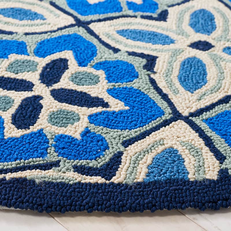 SAFAVIEH Handmade Four Seasons Waltraud Floral Rug
