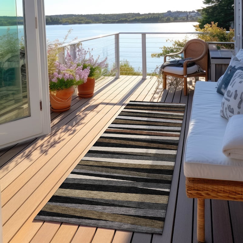 Machine Washable Indoor/ Outdoor Modern Stripes Chantille Rug