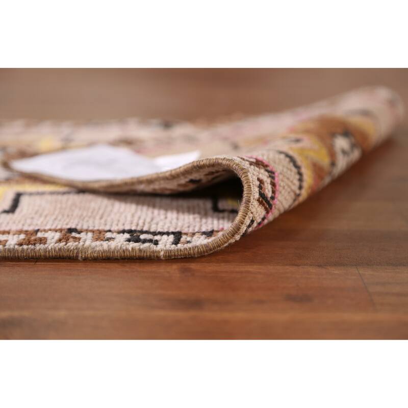 Hand Knotted Oriental 100% Wool Carpet Transitional Geometric Beige & Ivories Anatolian Area Rug - 2' 8'' X 1' 7''