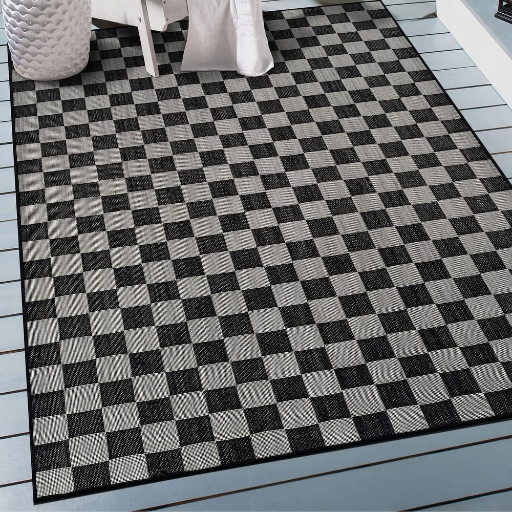 World Rug Gallery Checkered Indoor/Outdoor Flat Woven Area Rug