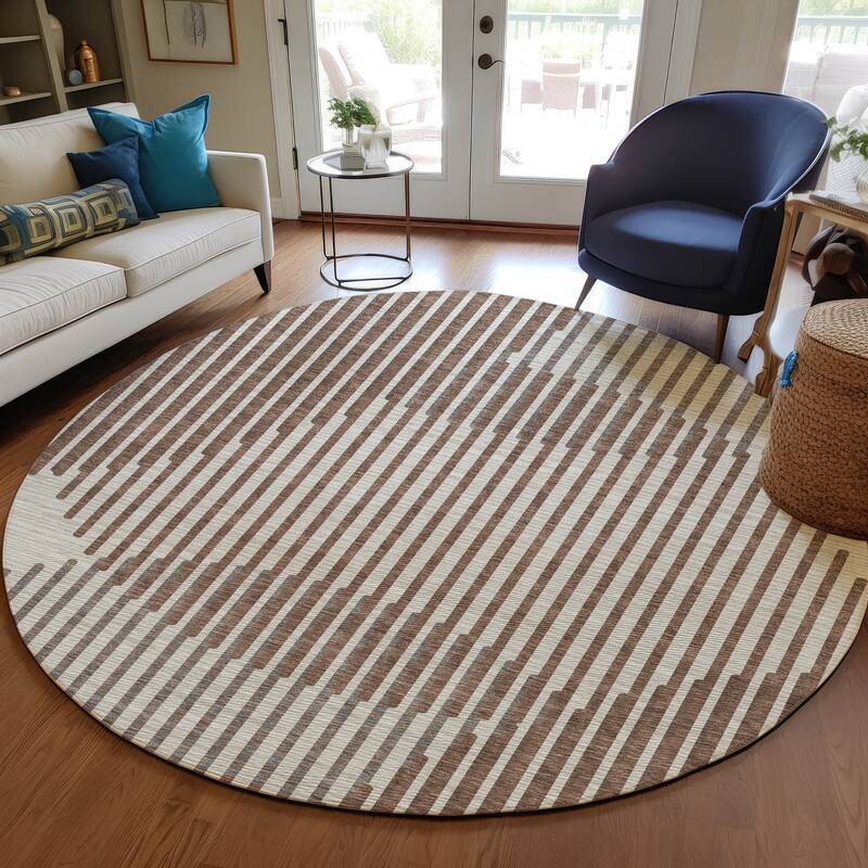 Machine Washable Indoor/ Outdoor Abstract Stripe Chantille Rug
