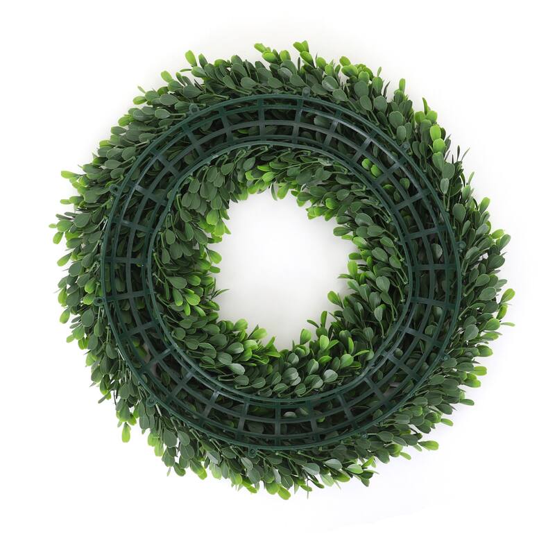 Soft Touch Holly Wreath