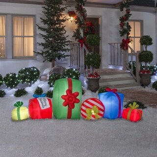 Gemmy Christmas Airblown 3-foot Inflatable Present Collection Scene ...