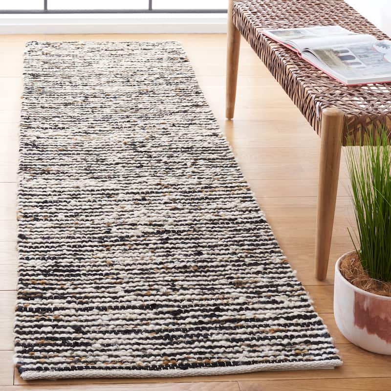 SAFAVIEH Handmade Natura Jeanny Wool & Cotton Rug - 2'3" x 8' Runner - Black/Ivory