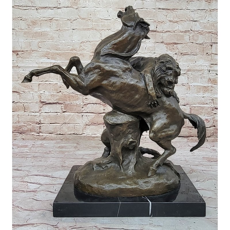 Imitative Lion Attacking Imitative Horse - Bronze Metal Sculpture By Antoine Barye On Marble Base
