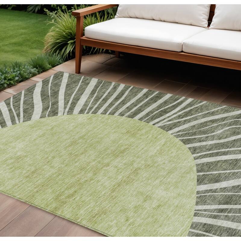 HomeRoots Abstract Transitional Rectangle Outdoor Rug - 10' X 14'
