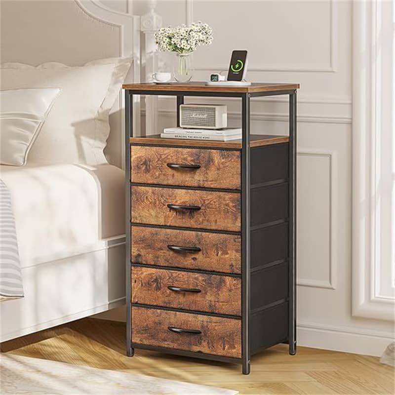 Drawers Dresser with Charging Station