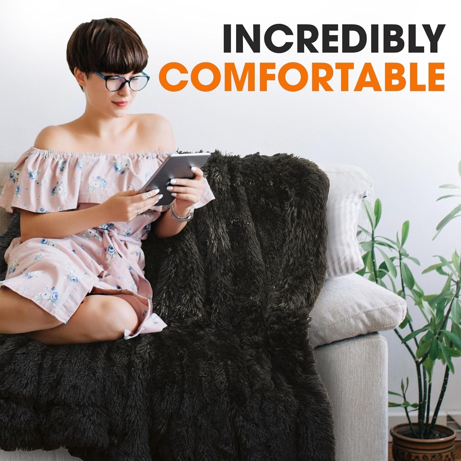 Cheer Collection Reversible Faux Fur Accent Throw Blanket-image