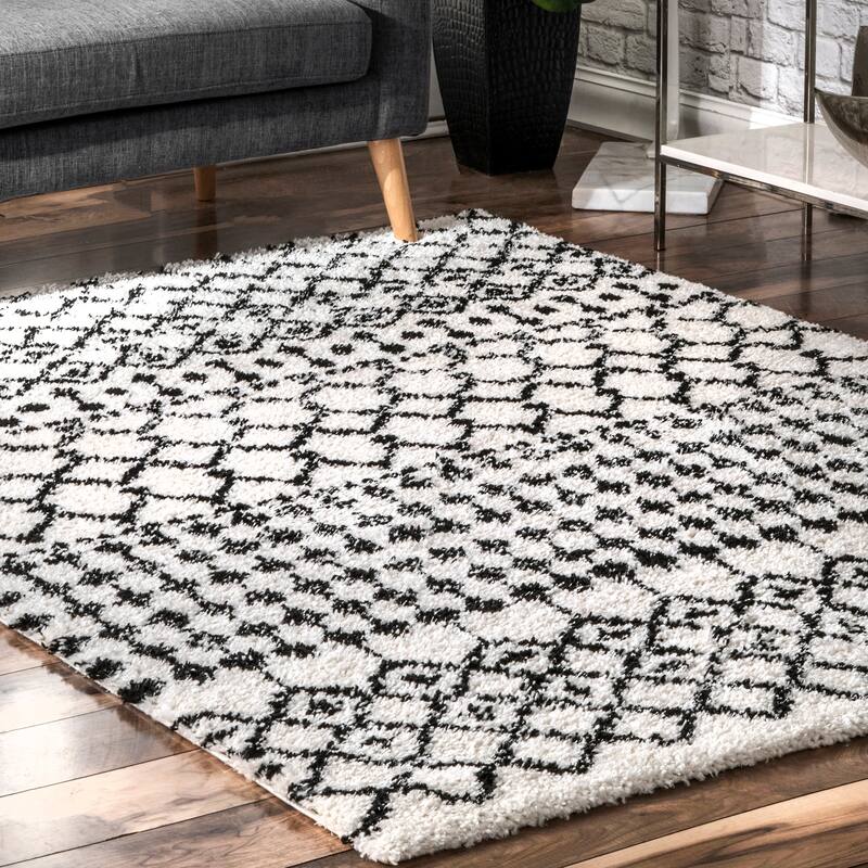 Nuloom Beige Geometric Moroccan Trellis Shag Rug