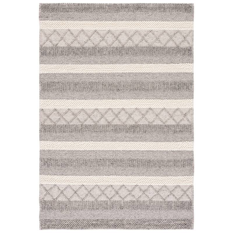 SAFAVIEH Handmade Natura Elianna Farmhouse Boho Rug - 2'4" x 3'11" - Grey/Beige