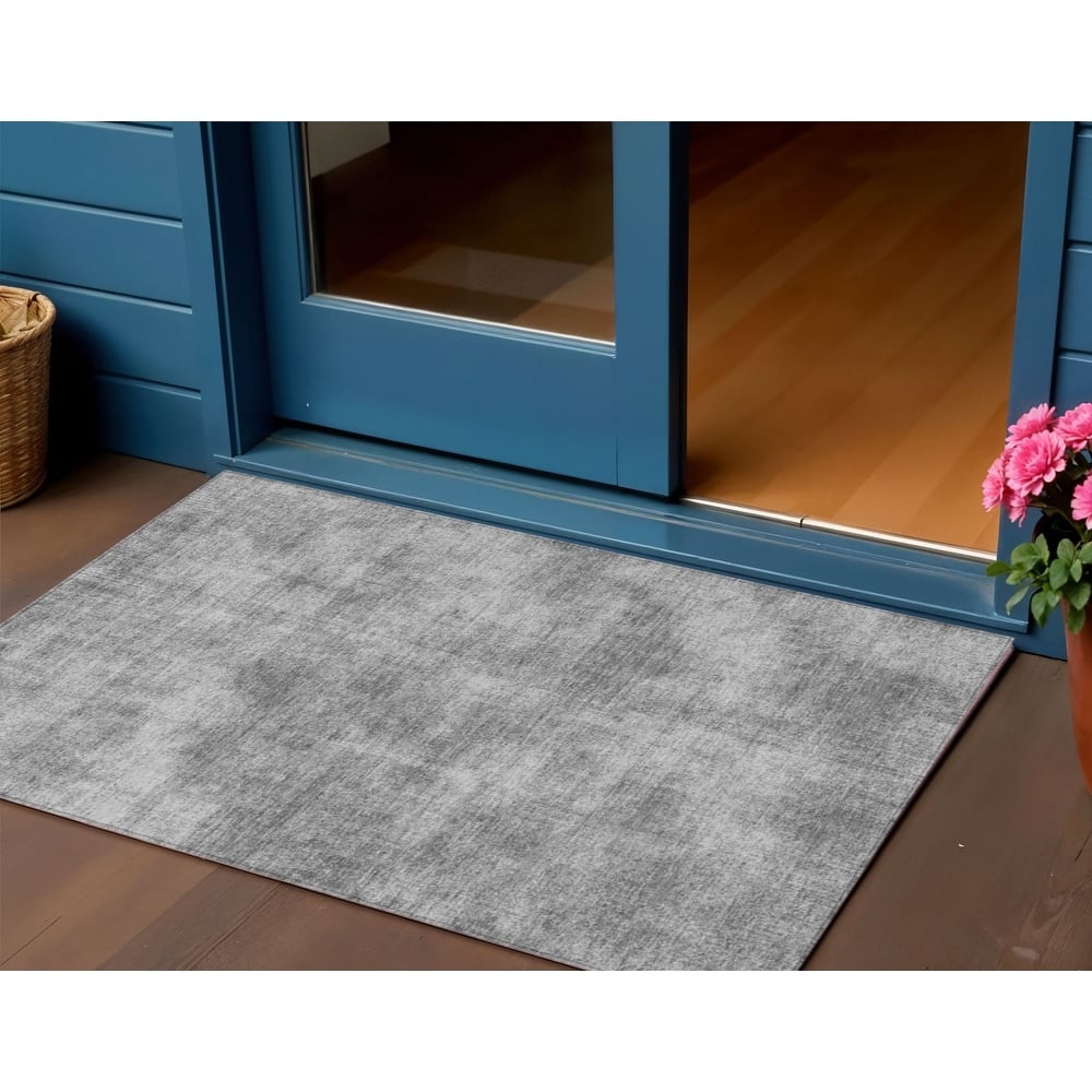 HomeRoots Solid Color Transitional Rectangle Outdoor Rug