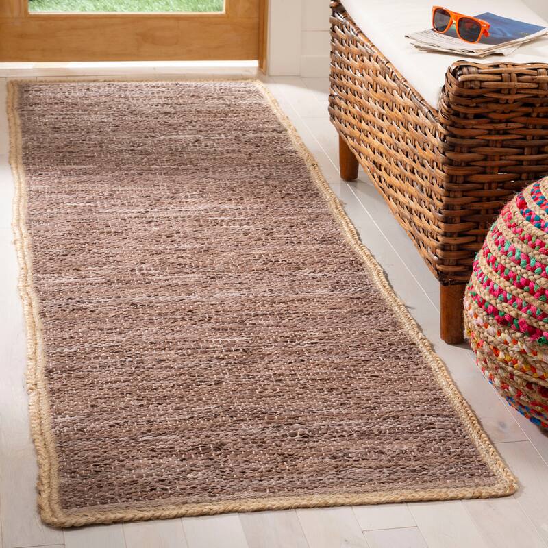 SAFAVIEH Handmade Cape Cod Xanum Coastal Jute Rug - 2'3" x 8' Runner - Brown/Natural