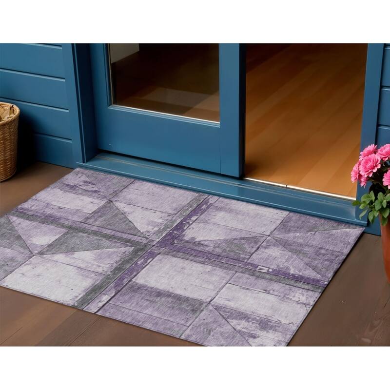 HomeRoots Geometric Transitional Rectangle Outdoor Rug - 3' x 5'