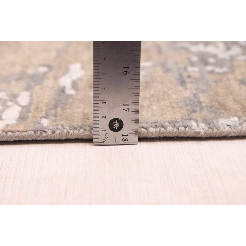 ECARPETGALLERY Hand-knotted Legacy Taupe Silk, Wool Rug - 2'5 x 10'1