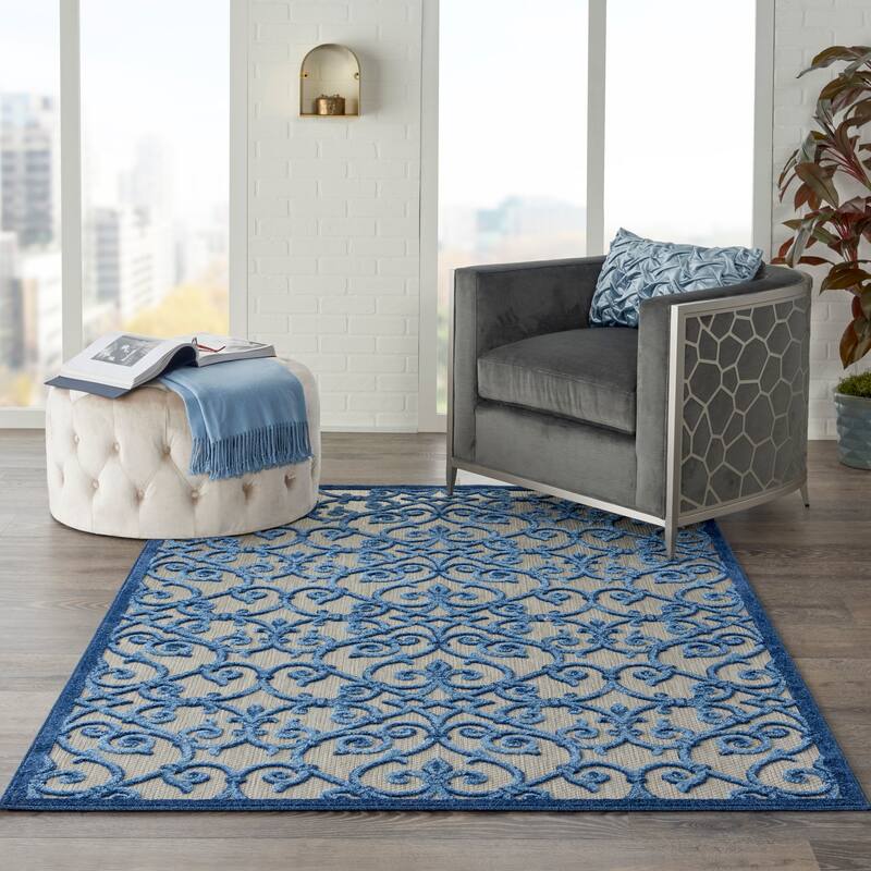 Nourison Aloha Transitional Scroll Indoor/Outdoor Damask Rug