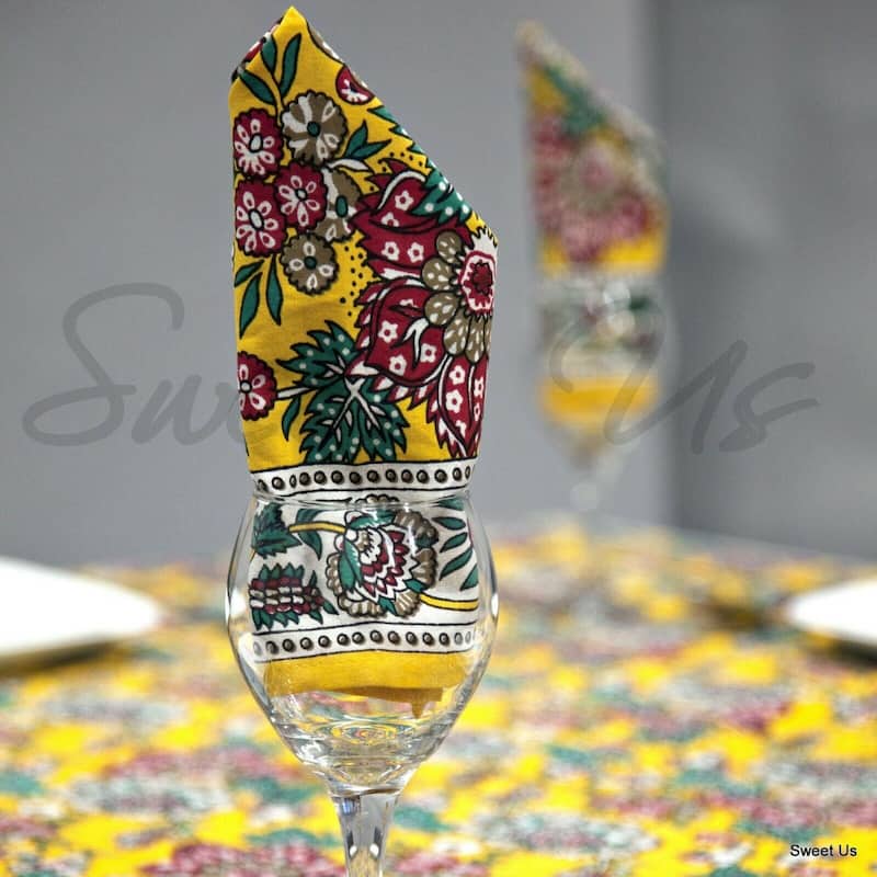 Luxuriant Floral Cotton French Country Tablecloth Collection - Set of 4 Napkins - Yellow