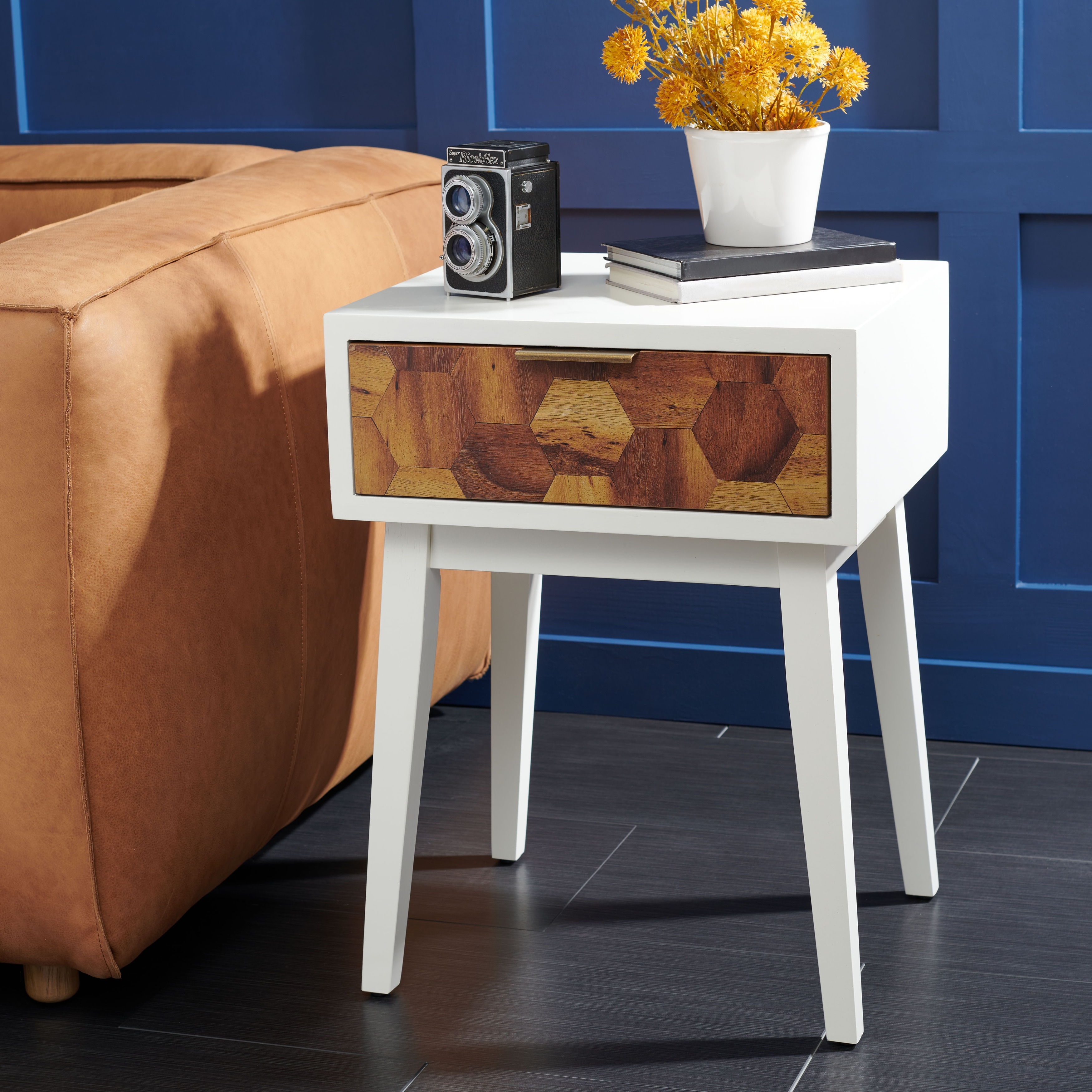 SAFAVIEH Nilo 1 Drawer Nightstand Accent Table 18