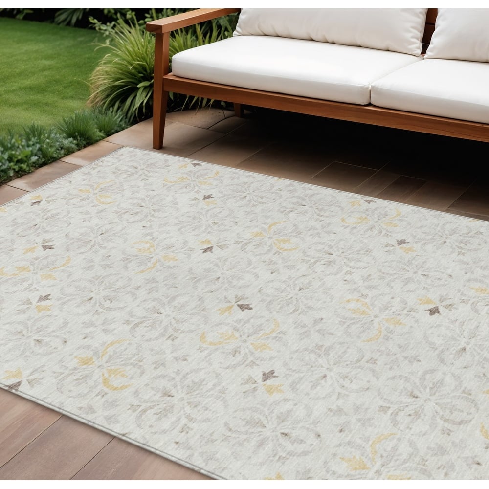 HomeRoots Floral Transitional Rectangle Outdoor Rug