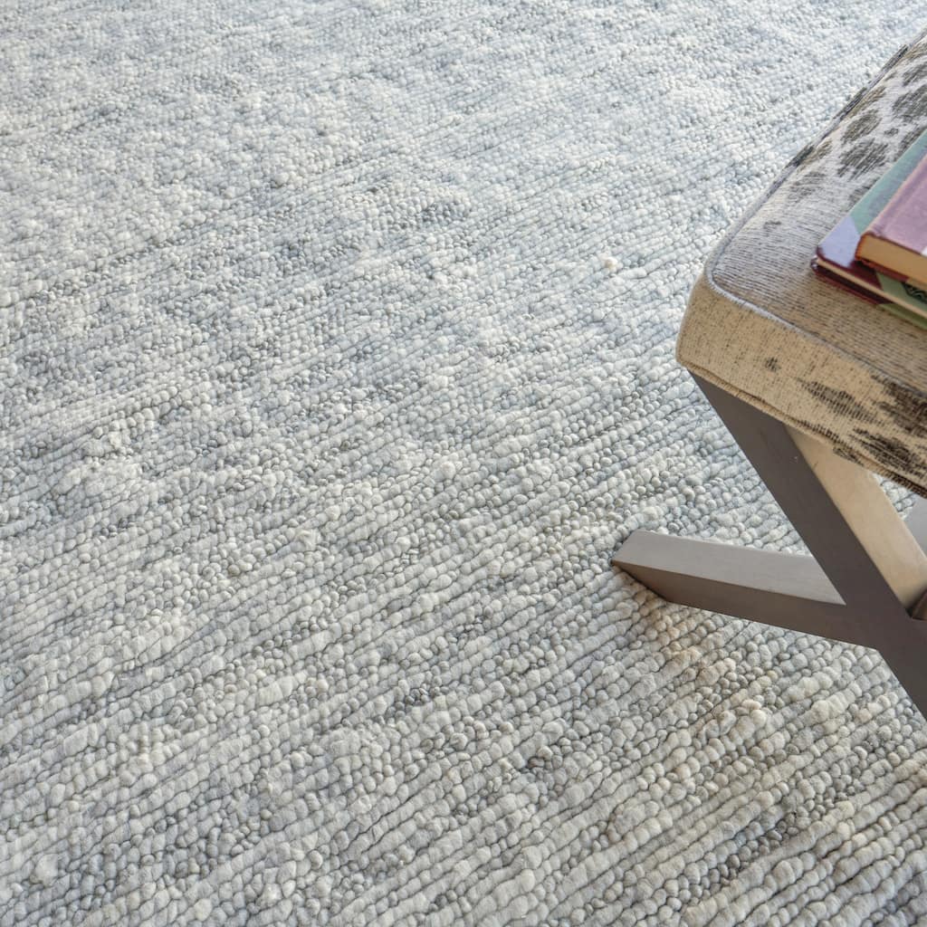 EXQUISITE RUGS Borelli Hand-loomed New Zealand Wool Silver Area Rug.