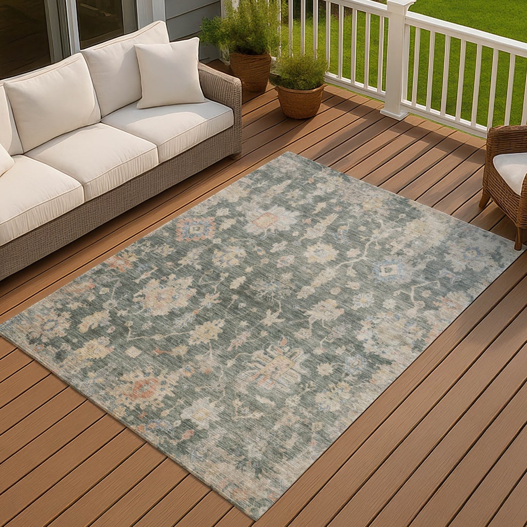 Machine Washable Indoor/ Outdoor Casual Traditional Chantille Rug