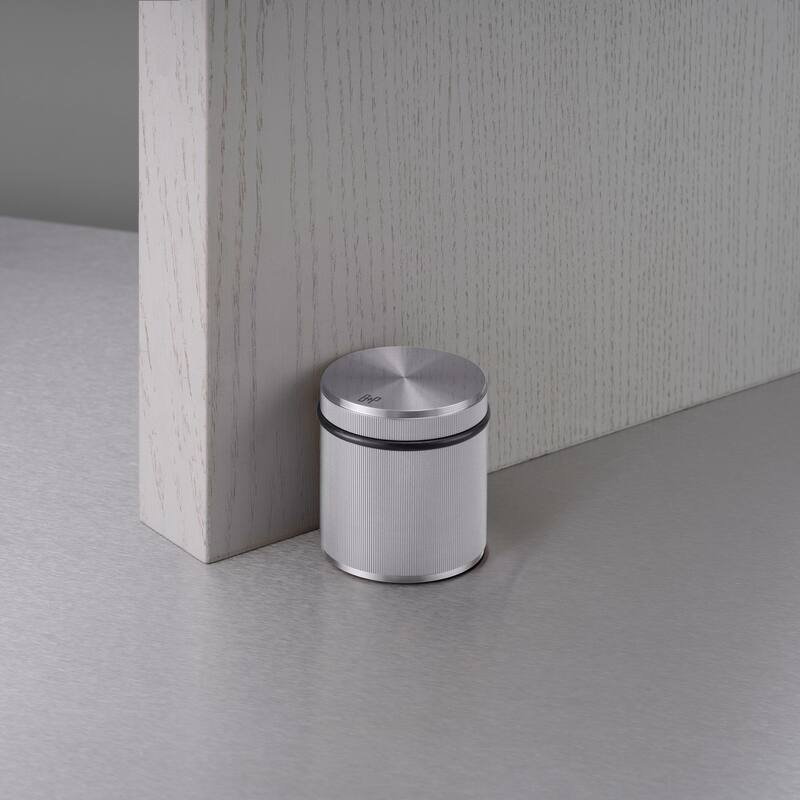 Buster + Punch UDS-071542 Linear 2-1/2"W Free Standing Moveable Luxury