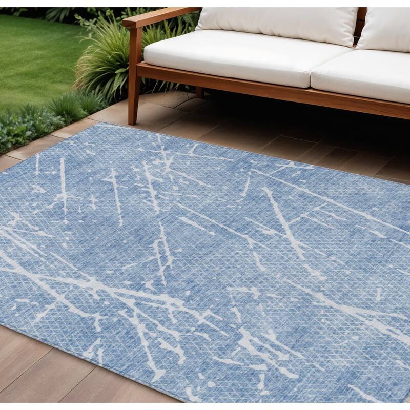 HomeRoots Abstract Transitional Rectangle Outdoor Rug - 8' X 10'