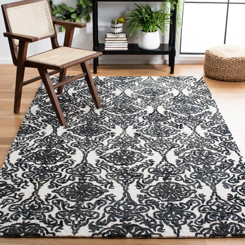 SAFAVIEH Handmade Blossom Mahalia Modern Floral Wool Rug
