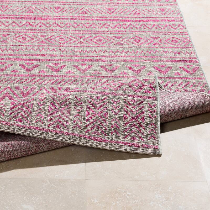 Artistic Weavers Powlett Vintage Southwestern Indoor/ Outdoor Area Rug